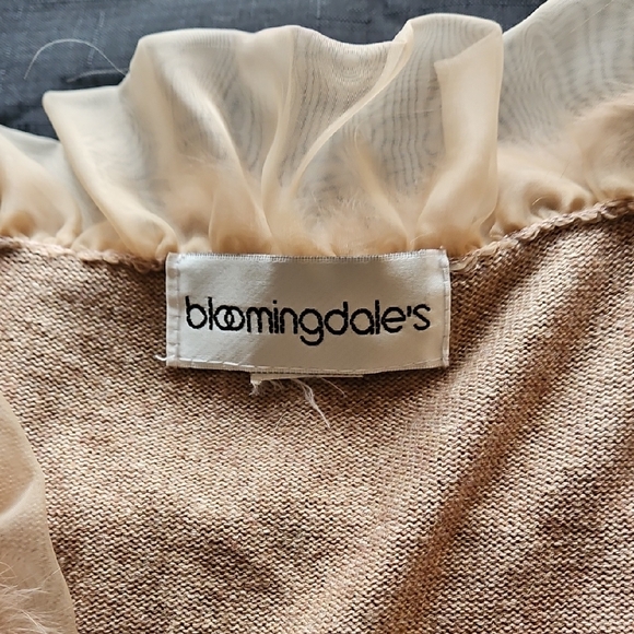 Bloomingdale's Cream Knit Top with Sheer Ruffle Collar - Picture 2 of 2